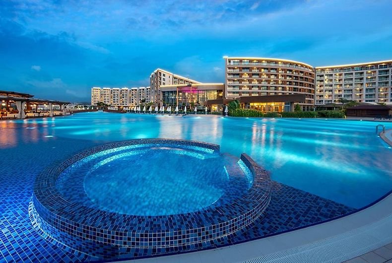 Elexus Hotel & Spa